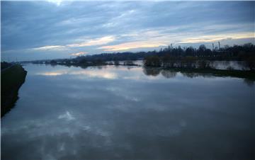 Sava se u Zagrebu izlila iz korita