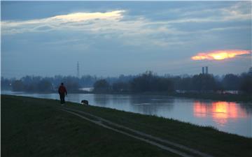 Sava se u Zagrebu izlila iz korita