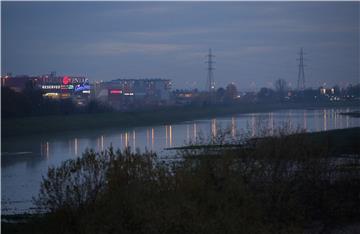 Sava se u Zagrebu izlila iz korita