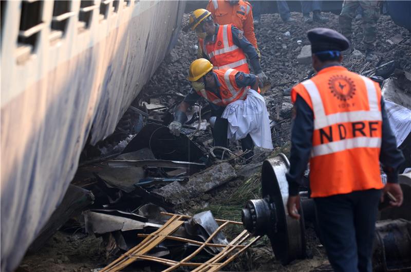 INDIA TRAIN ACCIDENT