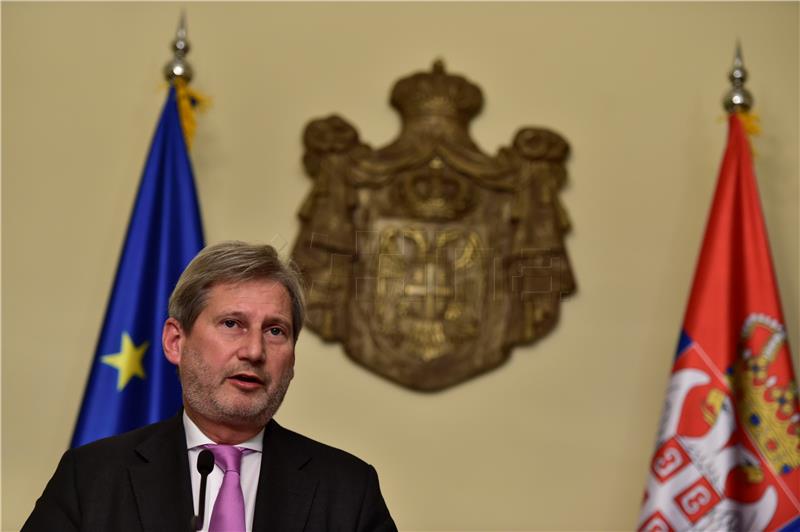  Hahn: Srbija može otvoriti nova pregovaračka poglavlja do kraja godine