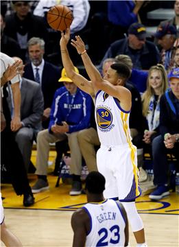 NBA: Nezaustavljivi Love i Curry predvodili Cavse i Warriorse