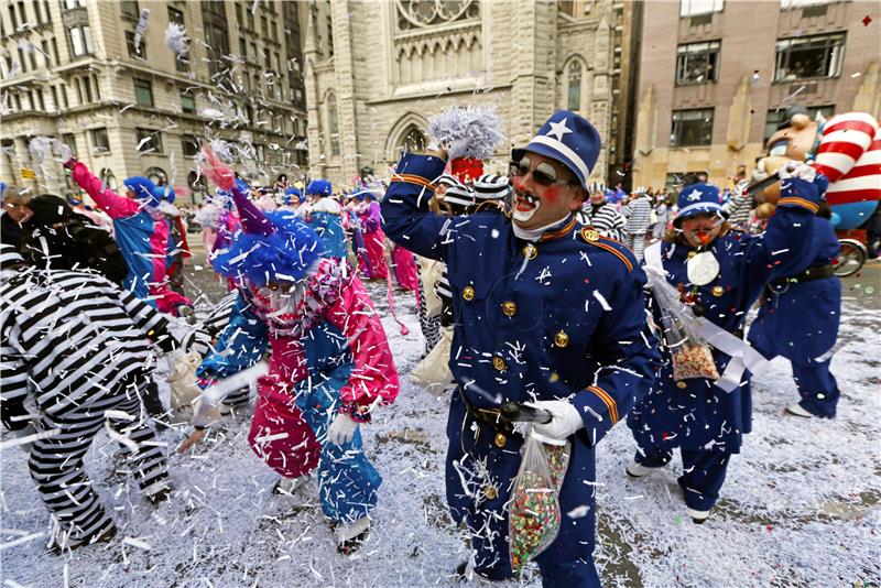 USA THANKSGIVING MACY PARADE