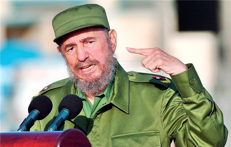 FILE CUBA CASTRO OBIT