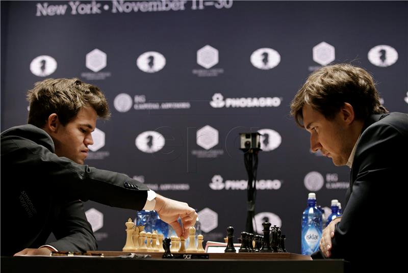 Šah: Carlsen - Karjakin 6-6