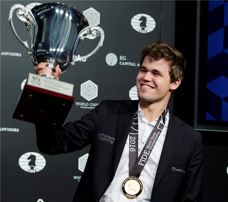 Šah: Magnus Carlsen obranio naslov 