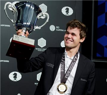 Šah: Magnus Carlsen obranio naslov 