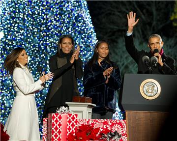 USA OBAMA NATIONAL CHRISTMAS TREE LIGHTING