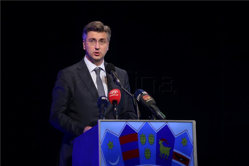 Plenković: Pozitivni učinici porezne reforme osjetit će se kad se konsolidira novi sustav