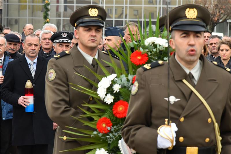 Otok: Obilježena 25. godišnjica pogibije četvorice hrvatskih zrakoplovaca