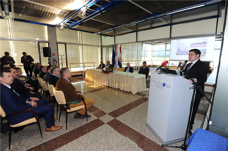 Ugovor o izvođenju radova na putničkom terminalu u Zračnoj luci Split