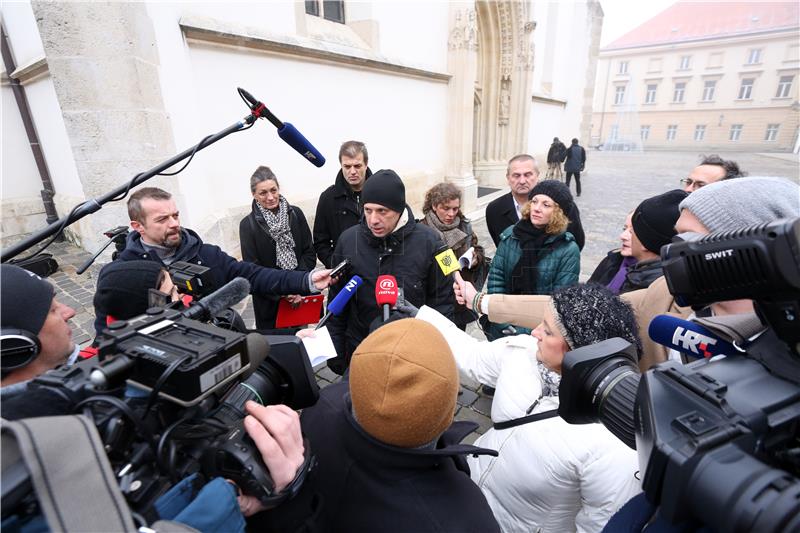 Tiskovna konferencija Kulturnjaci 2016 ispred Banskih dvora