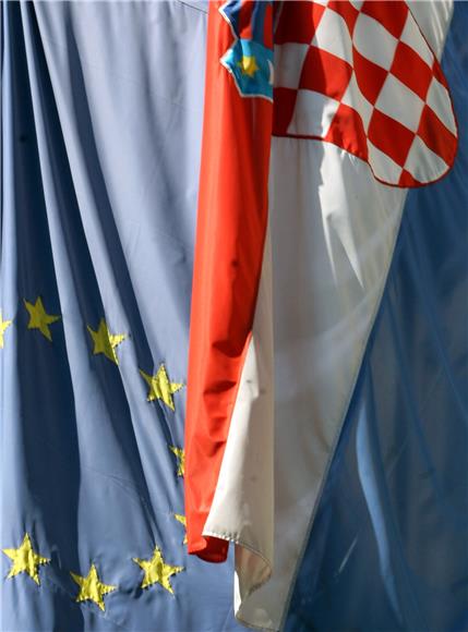 EC requests Croatia to align INA privatisation law with EU law