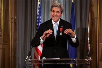 FRANCE USA JOHN KERRY AWARD