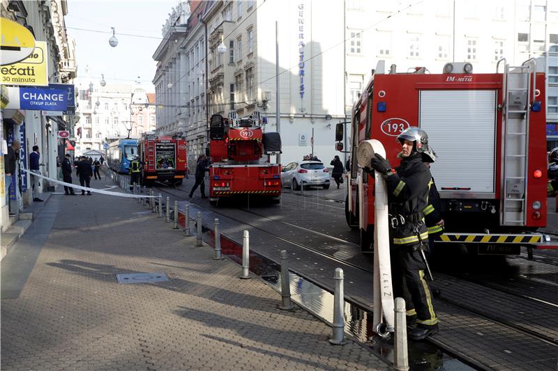 Zagreb: Eksplozija i požar u Praškoj ulici, policija još utvrđuje okolnosti