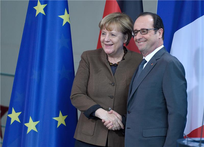 Merkel i Hollande razgovarali o Ukrajini i Siriji pred summit EU-a