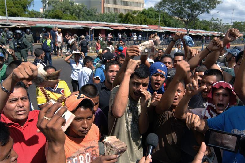 VENEZUELA CURRENCY PROTEST