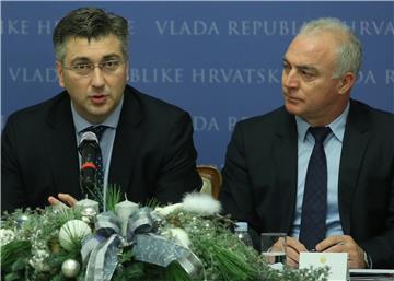 Premijer Plenković sa predstavnicima Hrvatske zajednice županija, Udruge gradova i Udruge općina