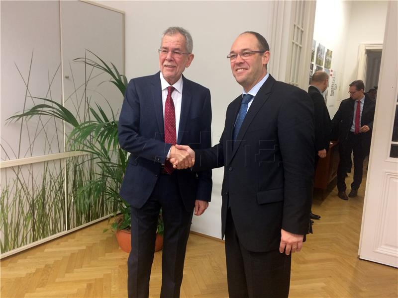 Van der Bellen primjer da se proeuropskom politikom može pobijediti - Stier