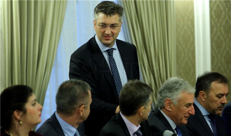 Plenkovic says HDZ needs no crisis to ambitiously run in local polls