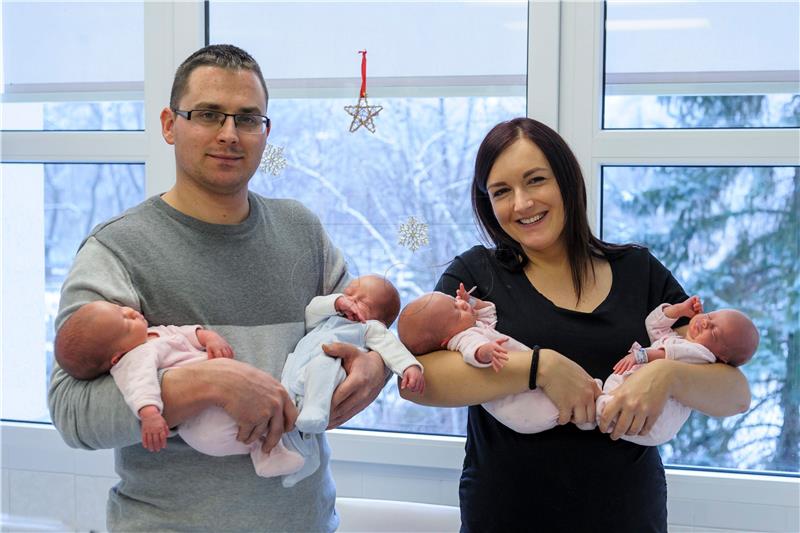 HUNGARY QUADRUPLETS