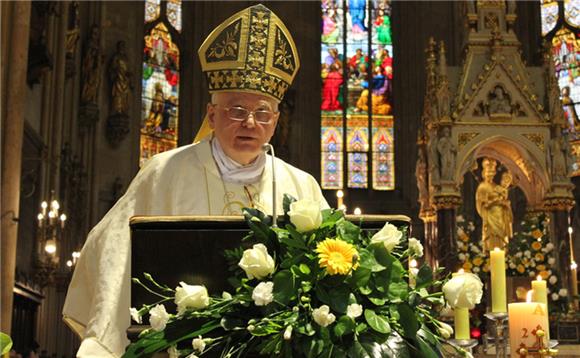 Božićna čestitka apostolskog nuncija nadbiskupa Alessandra D'Errica