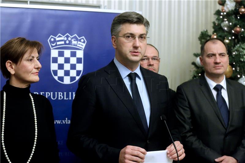 Premijer Plenković dao izjavu za medije u Banskim dvorima