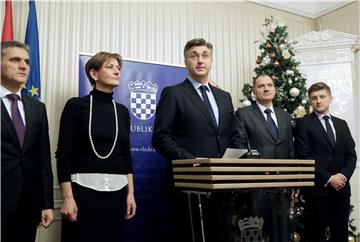 Premijer Plenković dao izjavu za medije u Banskim dvorima