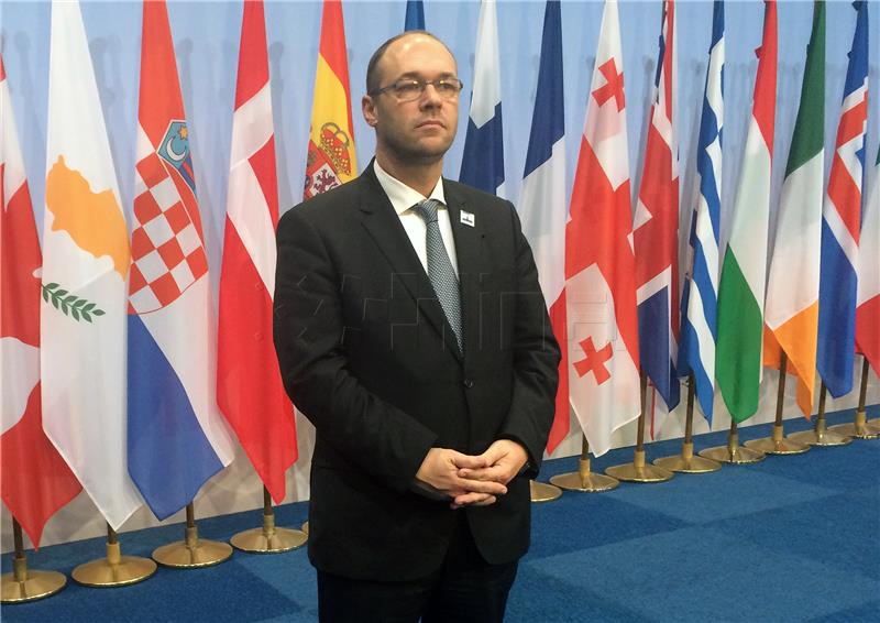 Croatia's foreign policy in 2016: Focus on neighbours and stability of southeast Europe