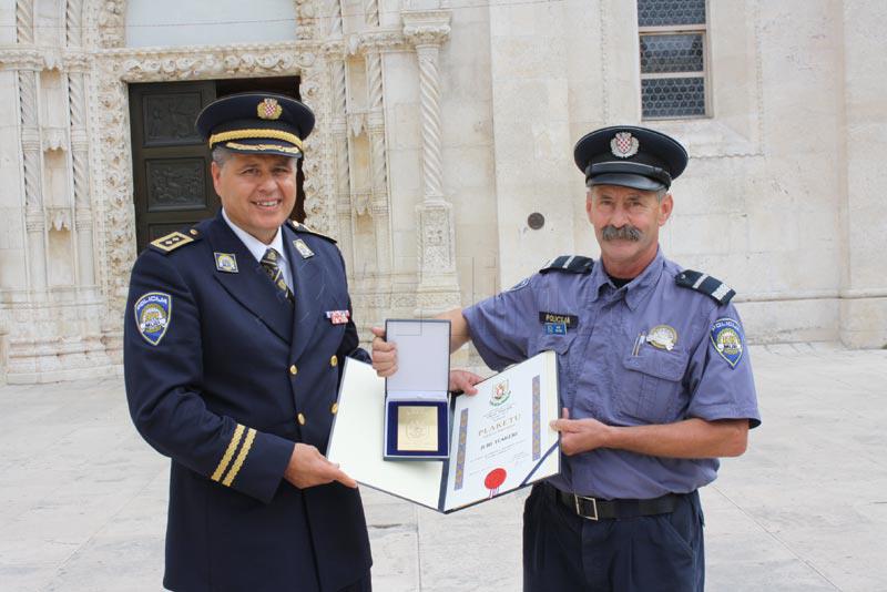 Otvoreno pismo ministru Orepiću zbog deložacije najpoznatijeg šibenskog policajca