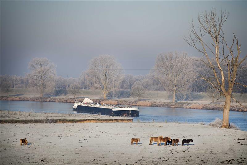 NETHERLANDS SHIP CRASH