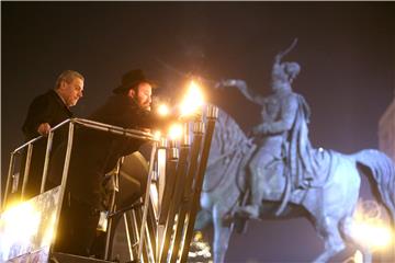 Hanukkah marked by menorah lighting in Zagreb's Main Square