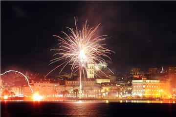 Splićani i gosti Novu 2017. dočekali na Rivi