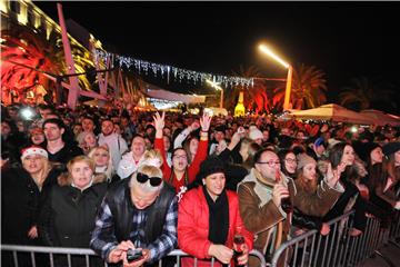 Splićani i gosti Novu 2017. dočekali na Rivi