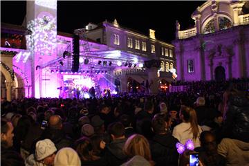 Dubrovčani Novu 2017. dočekali na Stradunu