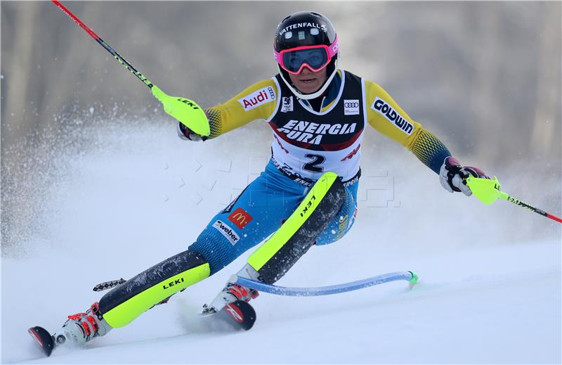 Snow Queen Trophy: Prva vožnja ženskog slaloma