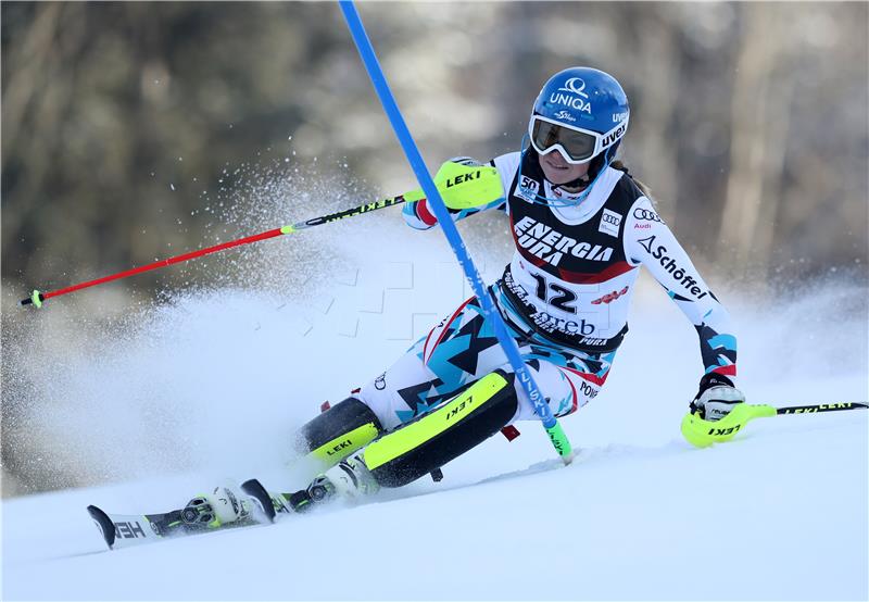 Snow Queen Trophy: Prva vožnja ženskog slaloma