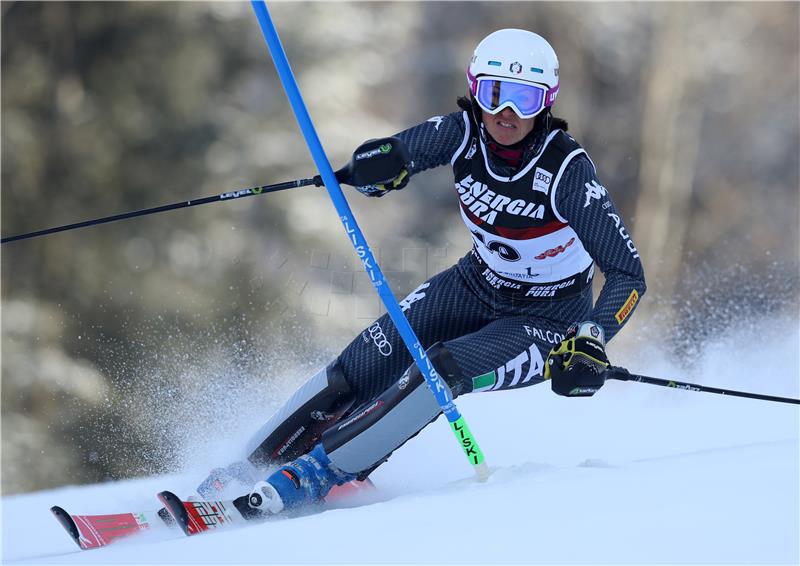 Snow Queen Trophy: Prva vožnja ženskog slaloma