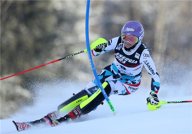 Snow Queen Trophy: Prva vožnja ženskog slaloma