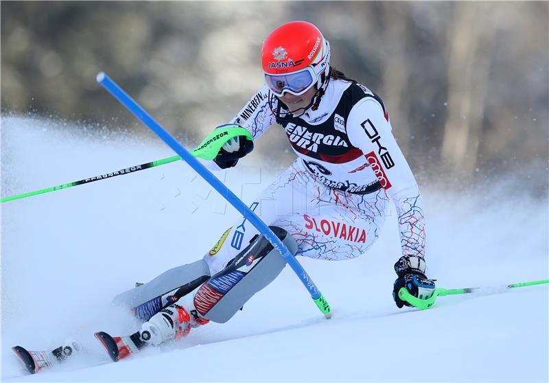 Snow Queen Trophy: Prva vožnja ženskog slaloma