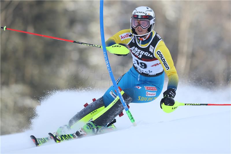 Snow Queen Trophy: Prva vožnja ženskog slaloma