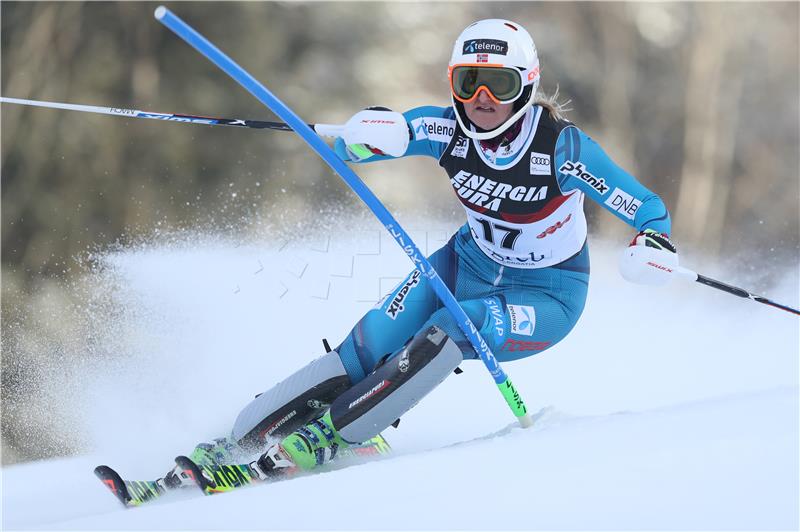 Snow Queen Trophy: Prva vožnja ženskog slaloma