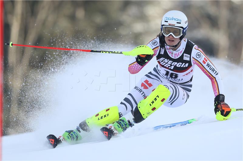 Snow Queen Trophy: Prva vožnja ženskog slaloma