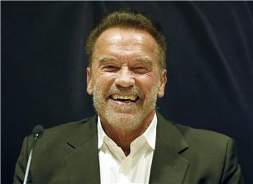 Schwarzenegger naslijedio Trumpa u "Pripravniku"