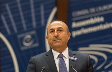 Cavusoglu: utvrđen identitet napadača iz Istanbula