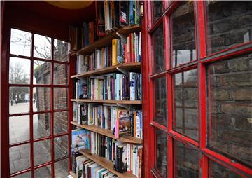 BRITAIN RED TELEPHONE BOX