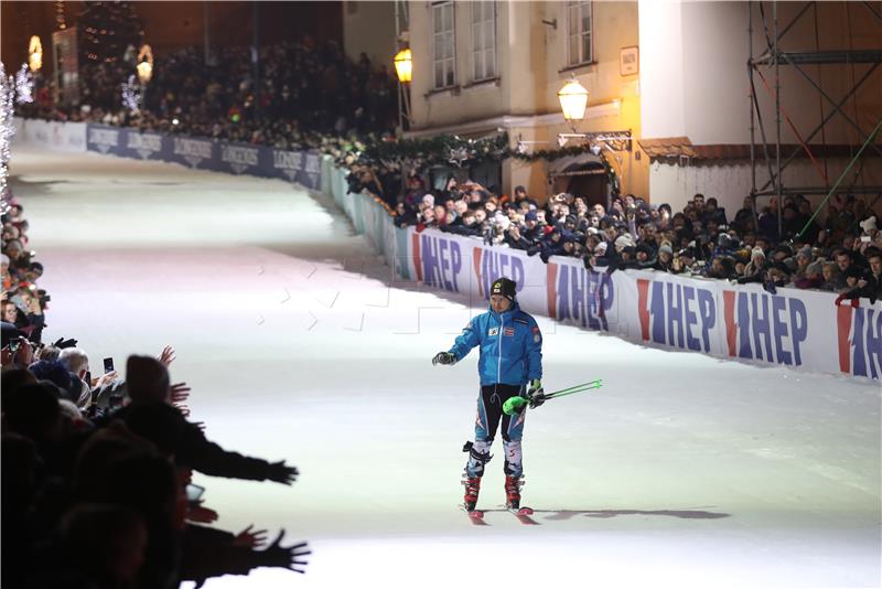 Javno izvlačenje startnih brojeva za mušku slalomsku utrku "Snow Queen Trophy 2017."