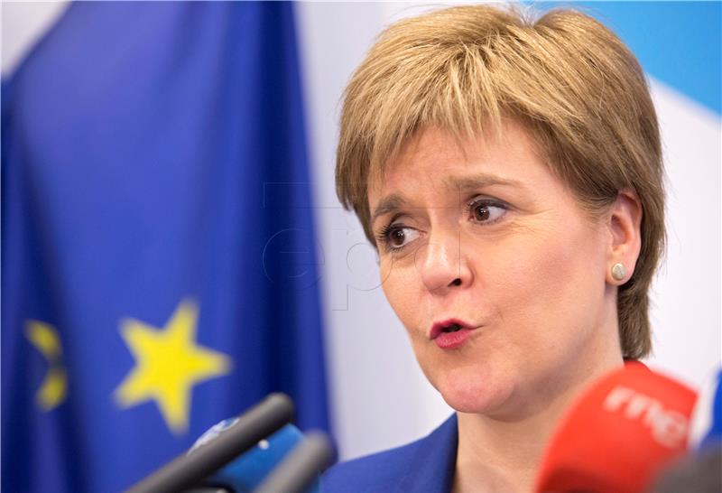 Sturgeon: neprihvatljivo je da Škotska nije upućena u plan Brexita 