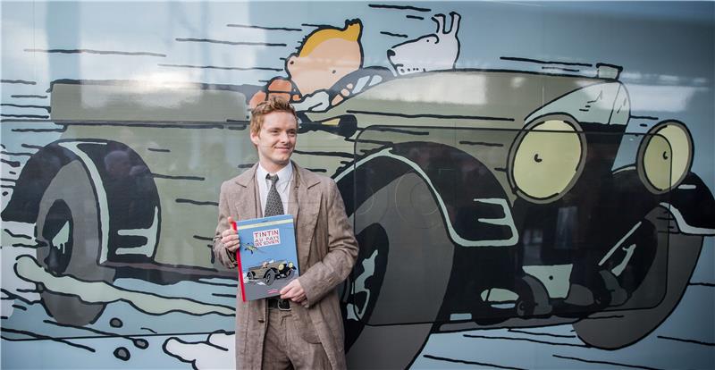 BELGIUM LITERATURE TINTIN IN COLOR