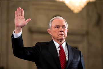 Sessions za posebnog tužitelja za istragu e-mailova Hillary Clinton